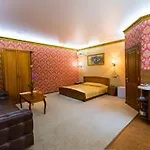 Klumba Hotel *