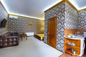 Klumba Hotel *