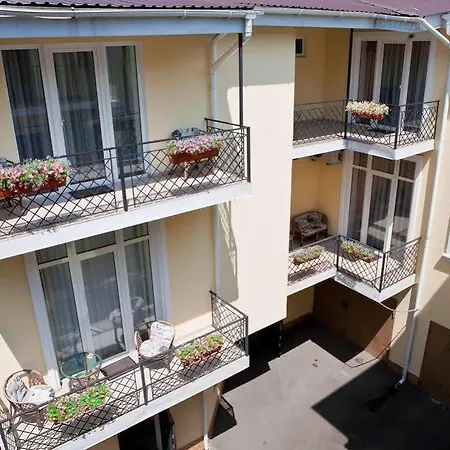 Hotel Klumba *